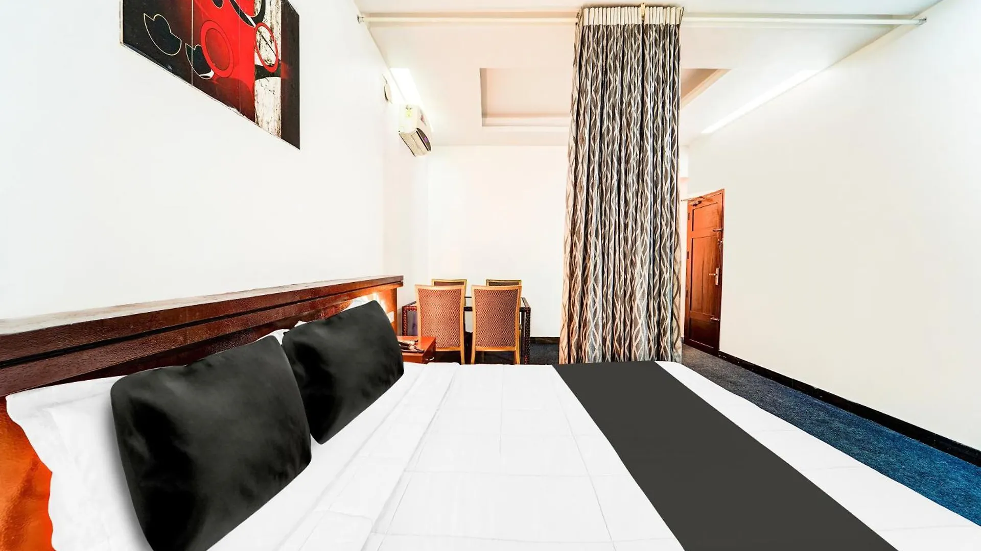 Super Collection O Kazhakuttam Near Al Saj Convention Centre Hotel Andurkonam