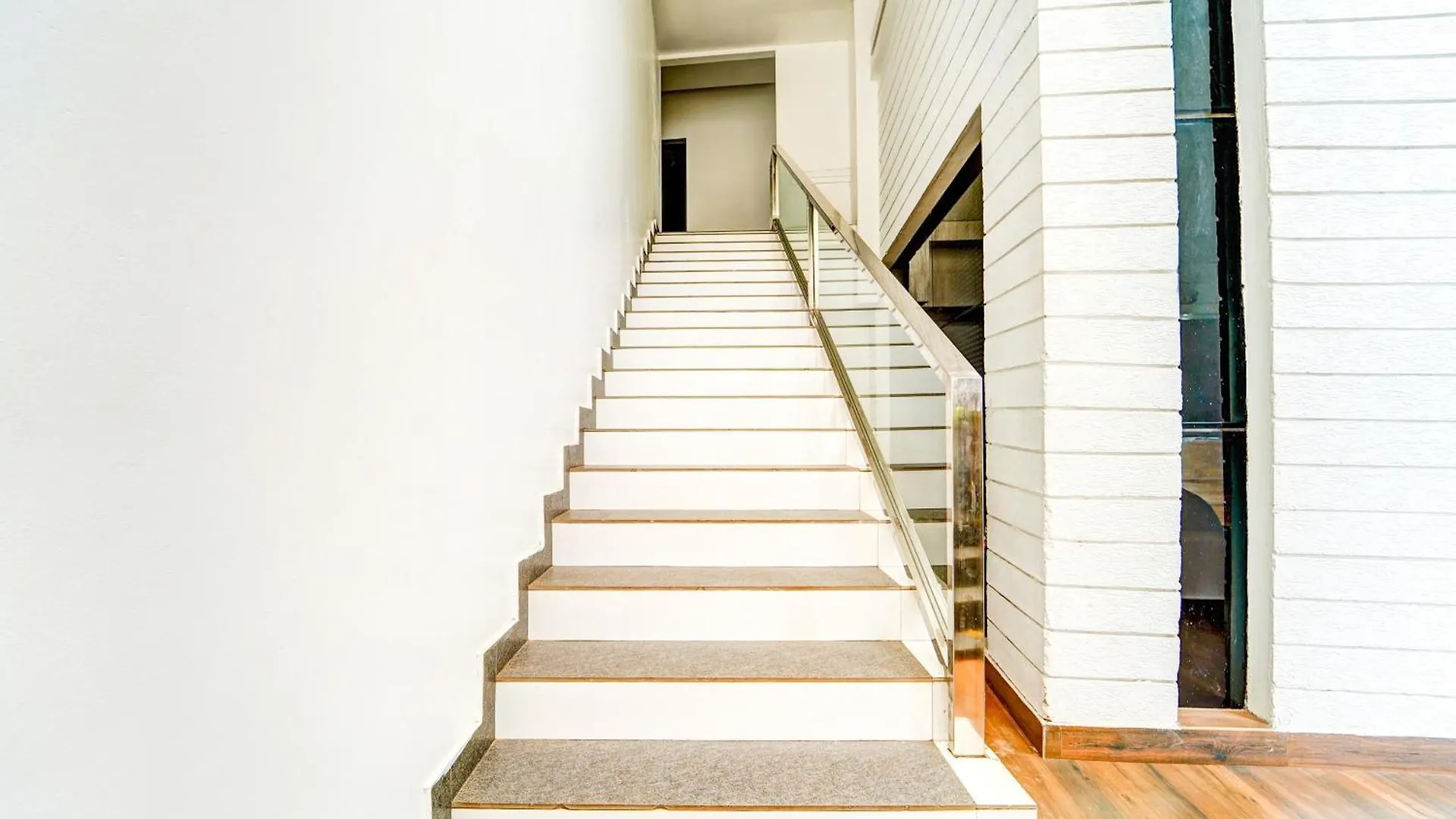 Hotel Super Collection O Kazhakuttam Near Al Saj Convention Centre Andurkonam
