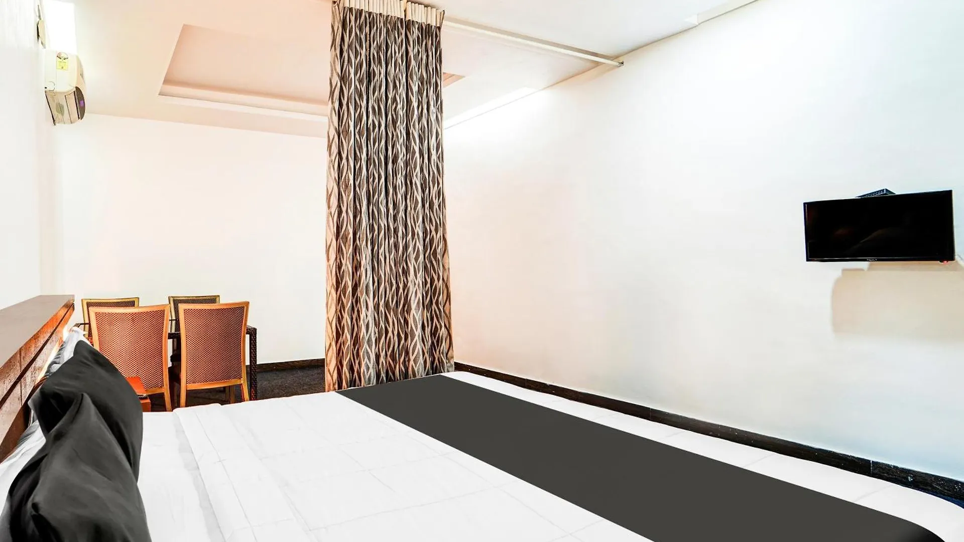 Hotel Super Collection O Kazhakuttam Near Al Saj Convention Centre Andurkonam